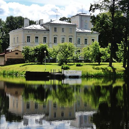 Igates Pils Hotell Sigulda Exteriör bild